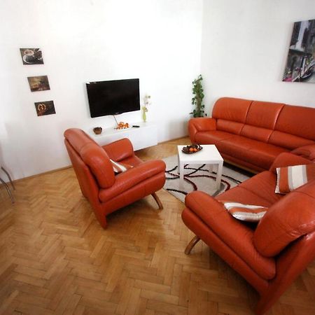Apartmany U Areny ออสตราวา ภายนอก รูปภาพ