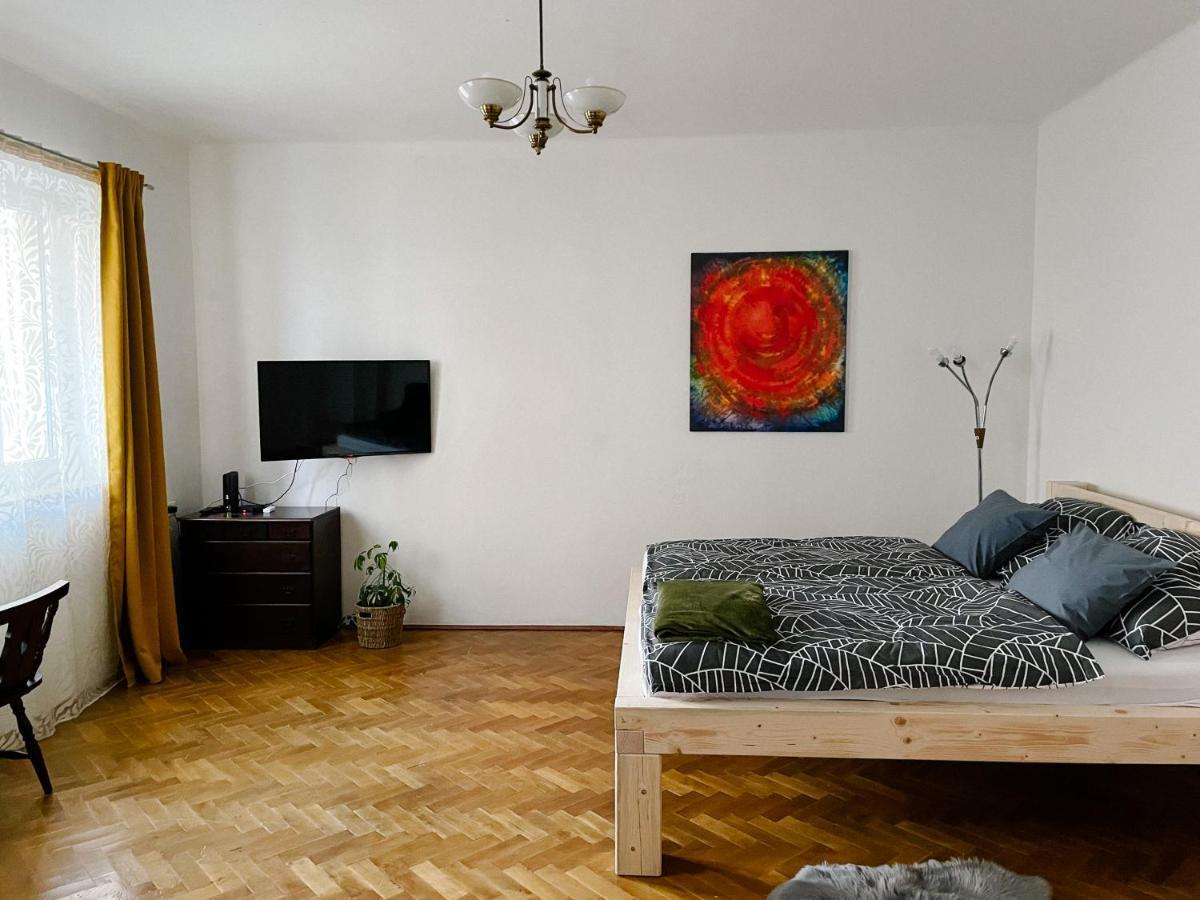 Apartmany U Areny ออสตราวา ภายนอก รูปภาพ