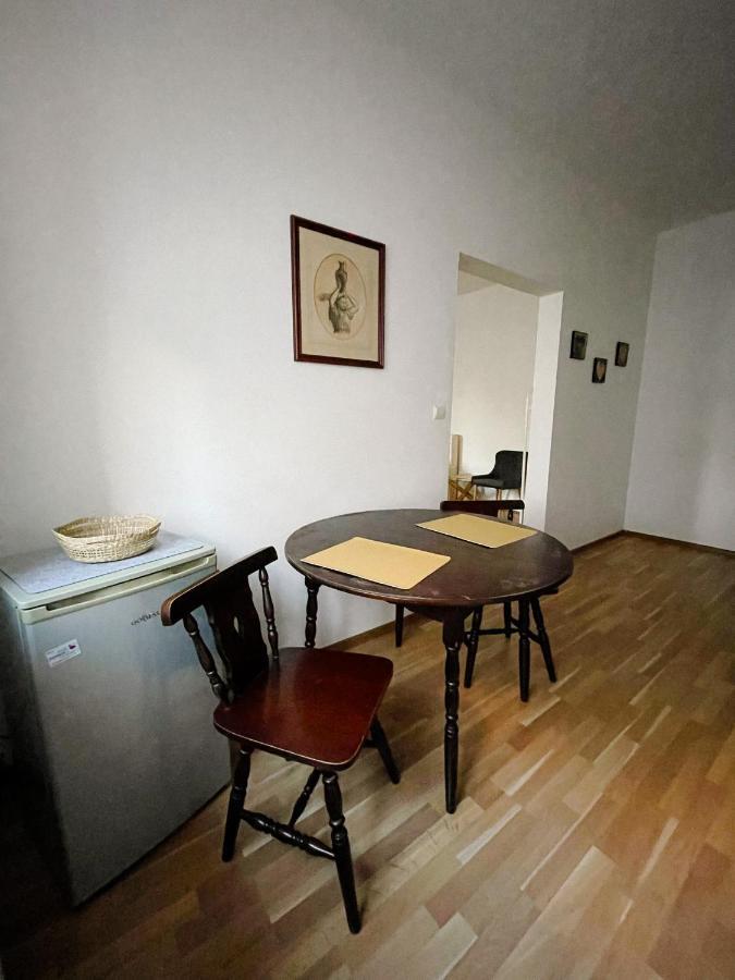 Apartmany U Areny ออสตราวา ภายนอก รูปภาพ