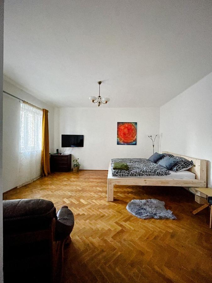 Apartmany U Areny ออสตราวา ภายนอก รูปภาพ